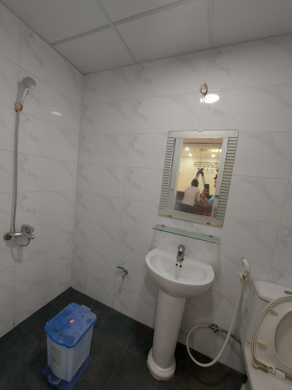 cho thuê chung cư 4F vũ phạm hàm, 63m, 2 phòng ngủ, 8.5 triệu 1027070