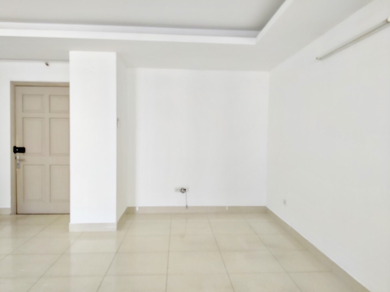 Cho thuê căn hộ 3 phòng ngủ đồ cơ bản chung cư Hồ Gươm plaza nhà cực thoáng đẹp sạch sẽ phú hợp làm văn phòng  1028160