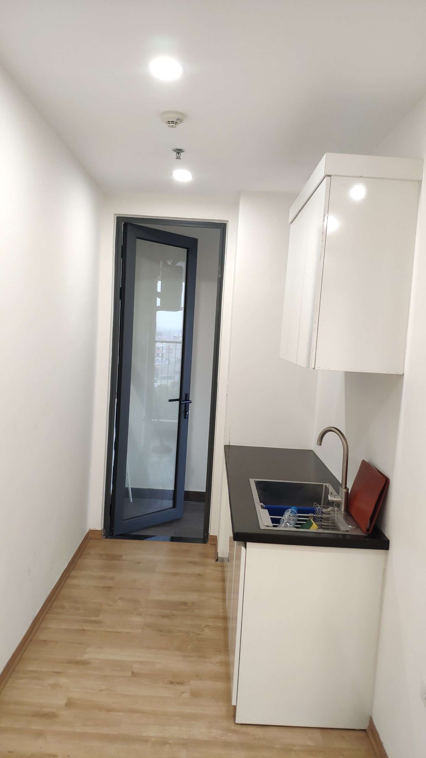 Cho thuê căn hộ 2PN chung cư T&T 120 Định Công đồ cơ bản 1030856