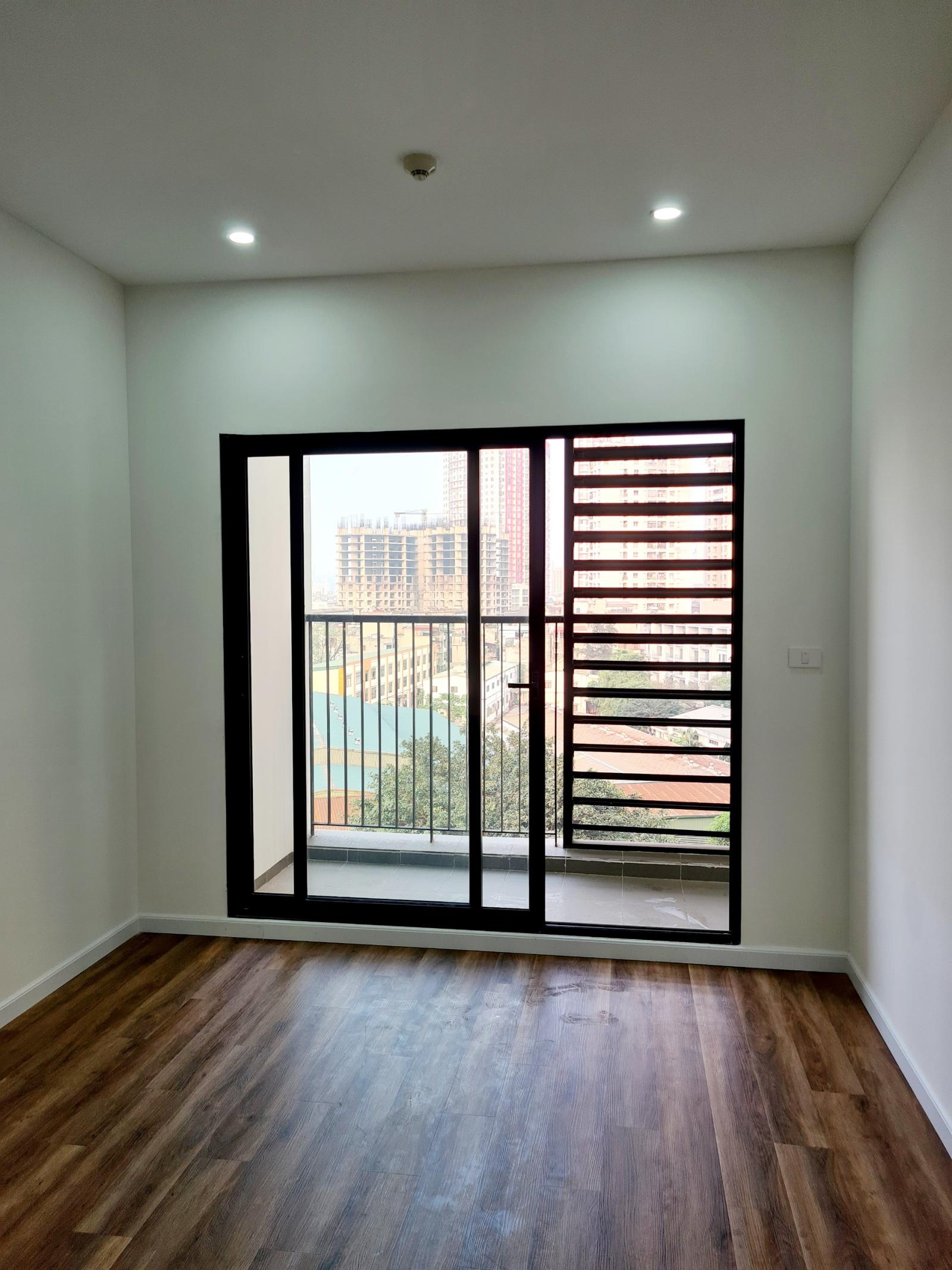 Cho thuê chung cư Lavender Garden 176 Định Công, 2 ngủ 70m2 phù hợp văn phòng 12 triệu. LH 0377983070  1031170