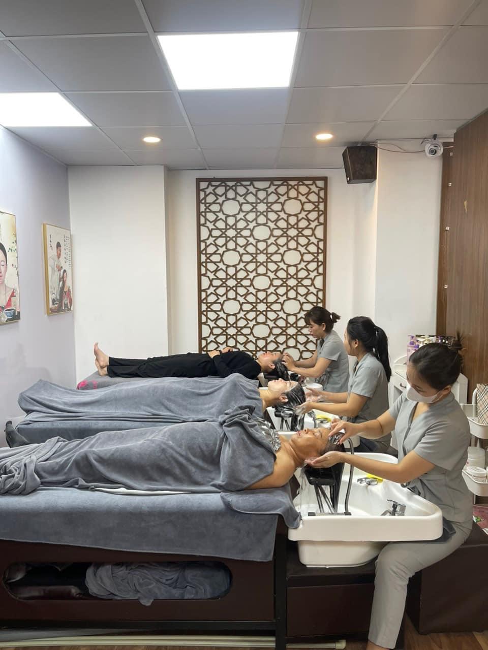 Do mình có 3 cơ sở và không quản lý được nên cần sang nhượng spa tại Vinhomes Smart C 1035523