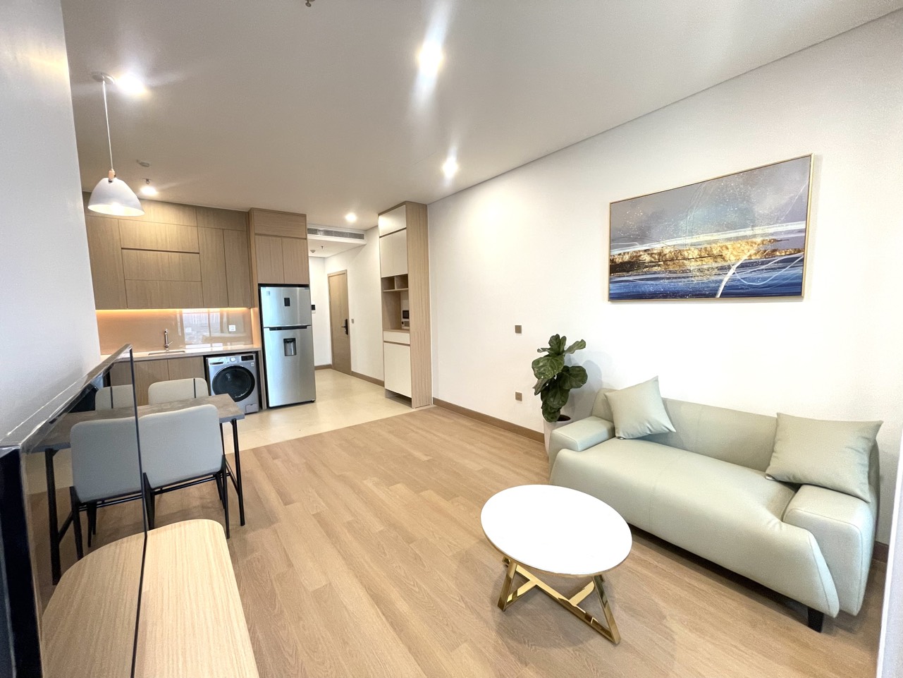 Quỹ căn hộ cho thuê chung cư cao cấp Lancaster Luminair đường Láng mới tinh 1038227