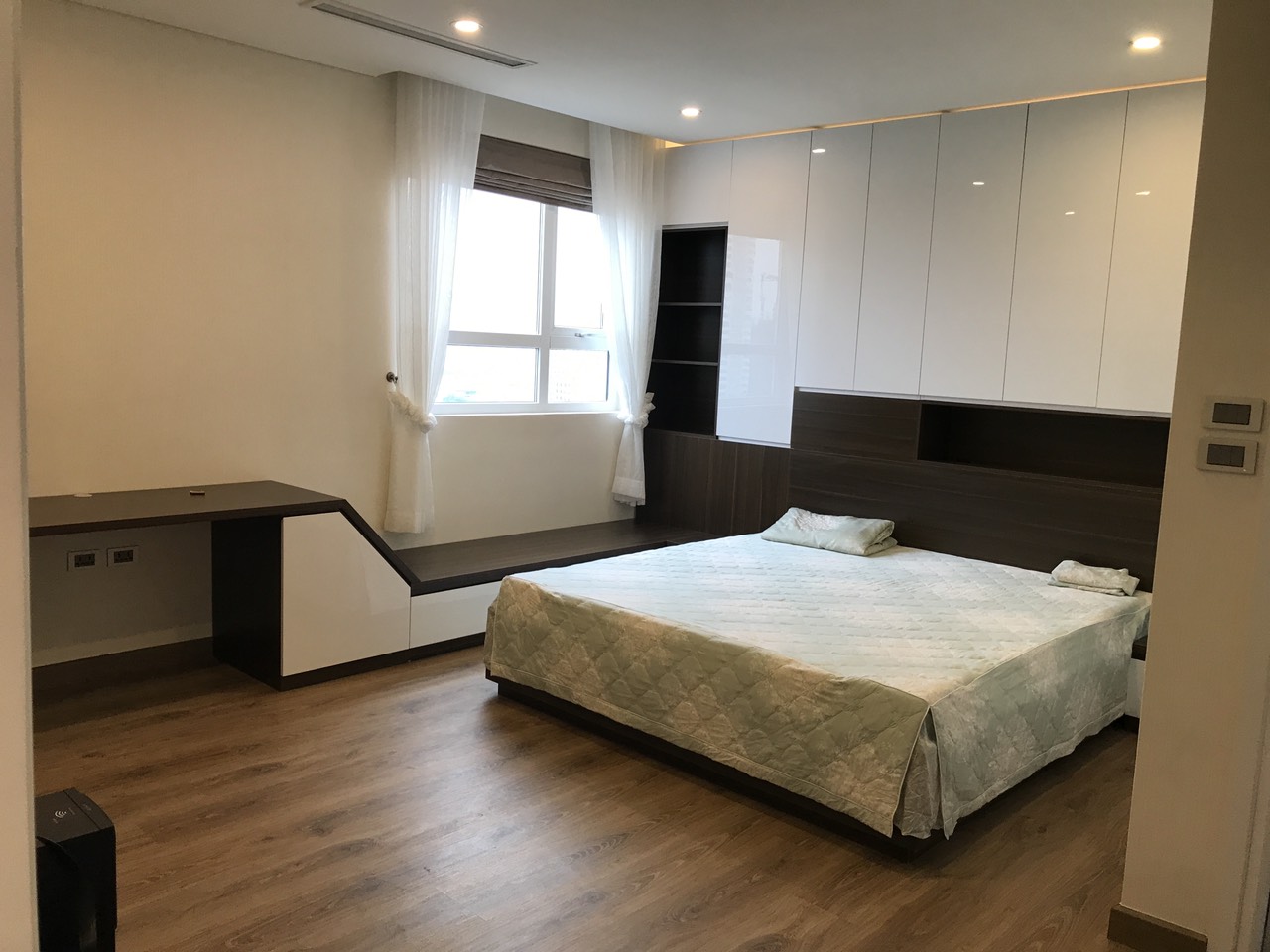 Cho thuê căn hộ chung cư MHDI – 60 Hoàng Quốc Việt quận Cầu Giấy - 135m2. 1042404