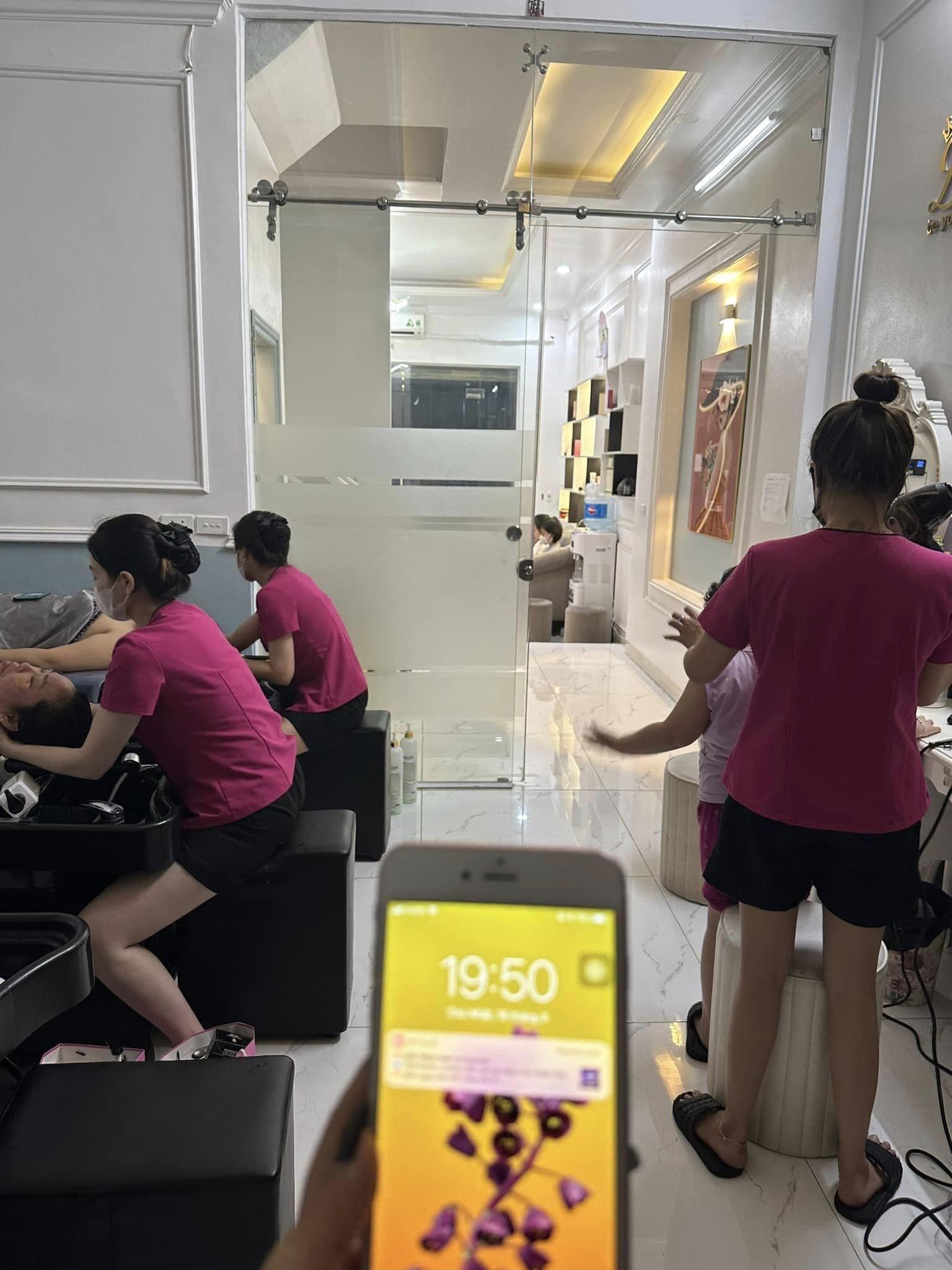 CẦN SANG NHƯỢNG SPA  Địa chỉ: Cầu Giấy, Hà Nội GIÁ CHỈ 150 triệu 1045791