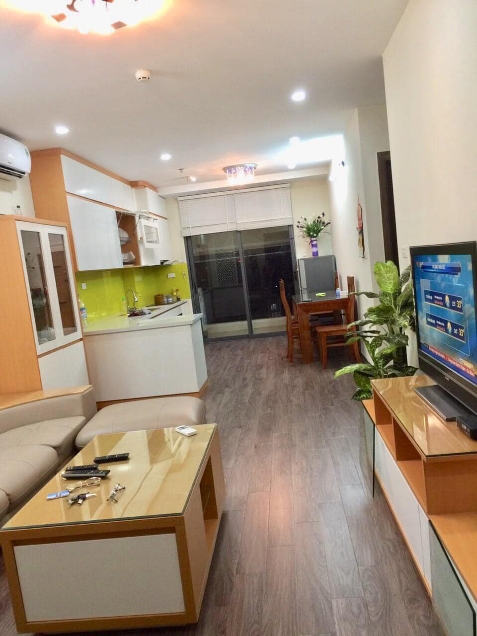 Cho thuê căn 2PN 70m2 chung cư Helios 75 Tam Trinh full đồ 1053094