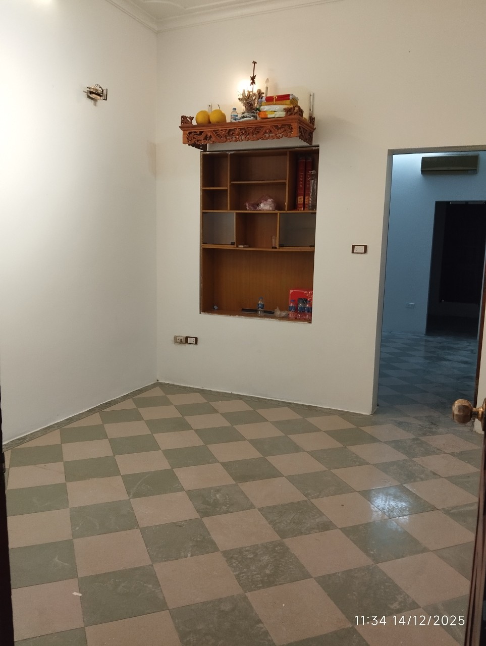 Cho thuê căn hộ tập thể tại 17 ngõ 563 Giải Phóng, Hoàng Mai. 1104950