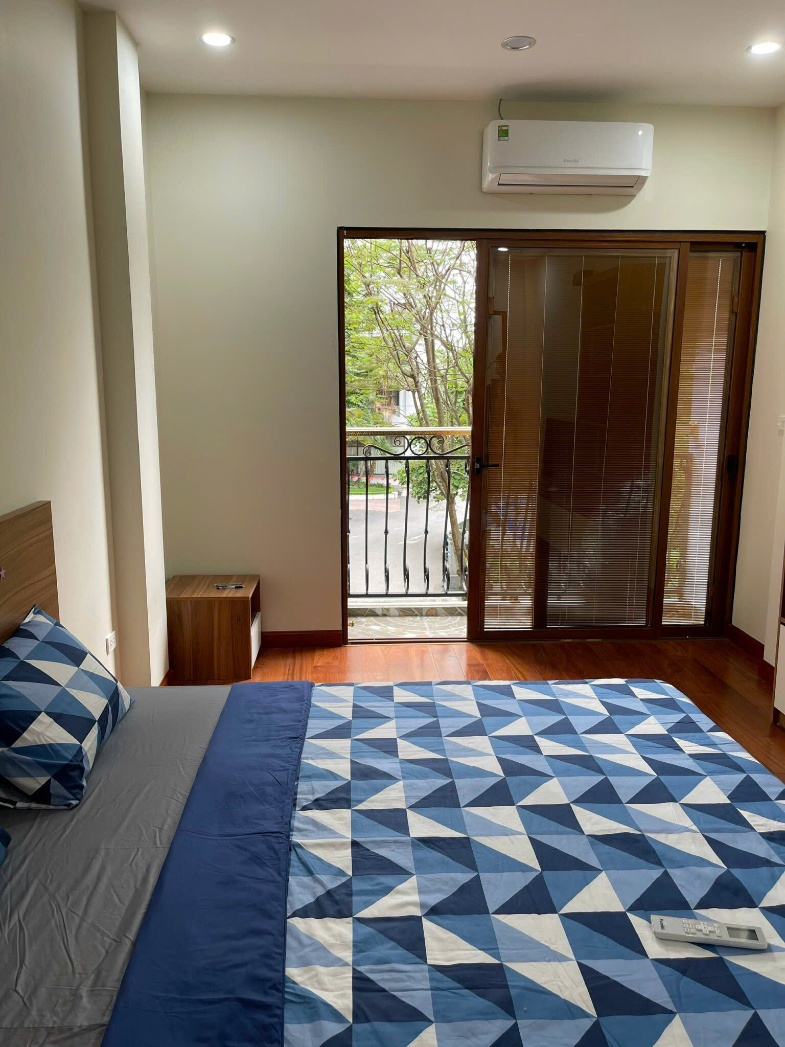 Cho thuê Căn hộ Apartment 1N,1K Full đồ Vip tại Phố Vạn Phúc, Vạn Bảo , Ba Đình. Chỉ 9tr

 1105411