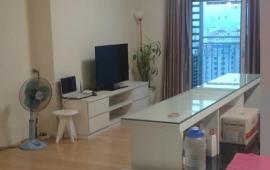 Cho thuê chung cư Keangnam Tháp B 108m2, 3 phòng ngủ, đồ cơ bản giá 18.18 triệu/tháng