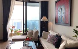 Cho thuê căn chung cư Vinhome Metropolis 3 PN view hồ siêu đẹp thoáng mát 110m2, đang trống
