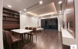 Cho thuê căn hộ tại tòa 24T2 Trung Hòa – Nhân Chính, 160m2 3PN full nội thất cực đẹp
