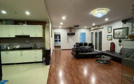 Cho thuê căn hộ chung cư M5 Nguyễn Chí Thanh 3pn đủ đồ 133m2 tầng trung nhà siêu thoáng 