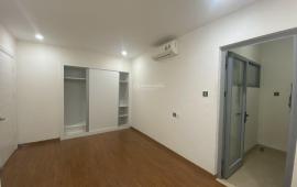 Cho thuê 3PN2WC 100m2 cơ bản, cho ở + làm VP Paragon - 86 Duy Tân - 14tr/tháng. LH: 0388728675