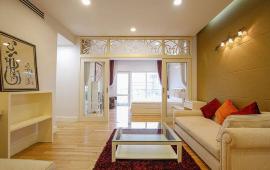 Cho thuê căn hộ chung cư Golden Westlake Thụy Khuê, 195m 3pn full nội thất nhà đẹp, view thoáng
