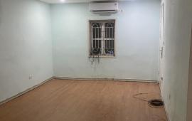 Cho thuê phòng trọ 50m2 D1 - Trung Tự, phố Đặng Văn Ngữ - Đống Đa (mặt Hồ Đắc Di)