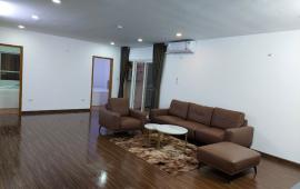 Cho thuê căn hộ chung cư M5 Nguyễn Chí Thanh 3PN đủ đồ 149m2 tầng trung view phố cực đẹp