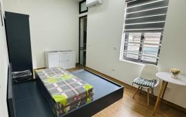 Chính chủ cần cho thuê căn hộ dịch vụ khép kín mới xây Full nội thất tại Ngõ 154 Ngọc Lâm. Long