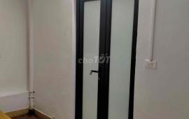 Chính chủ cho thuê căn hộ tập thể 57 Láng Hạ, Đống Đa, Hà Nội.