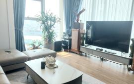 Cho thuê căn hộ tại dự án Tân Hoàng Minh Quảng An, 3PN 110m2, nội thất tông trắng hiện đại cao cấp
